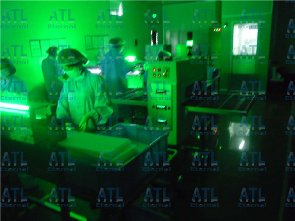 射出型导光板包装前清洁