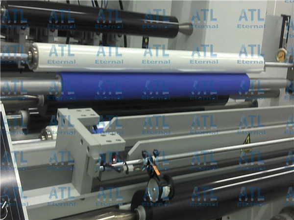 棱镜片分切后清洁